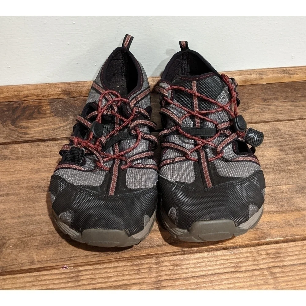 Chaco Outcross Shoes in Gunmetal Grey Size 6